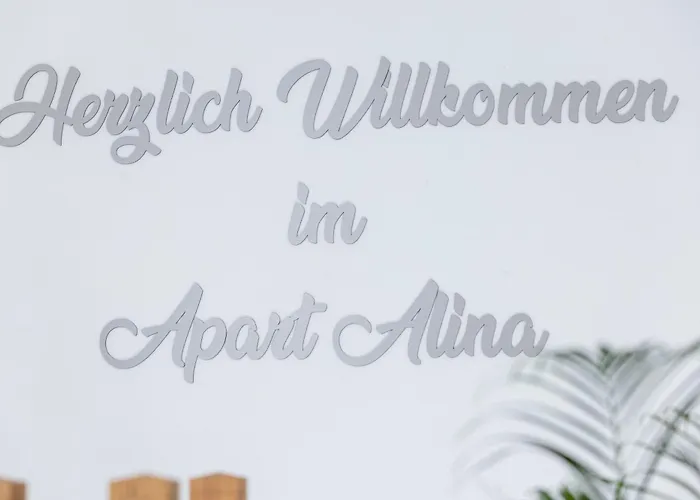 Alina *