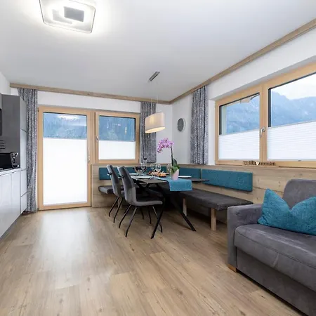 Alina שוונדאו